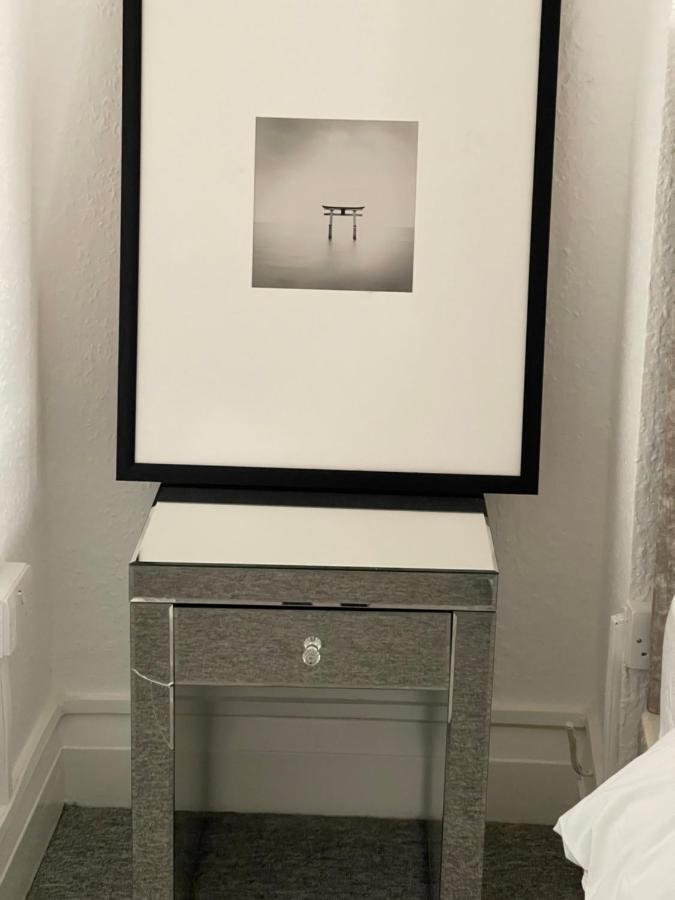 Hendon Park Apartments In London The Hyde 외부 사진