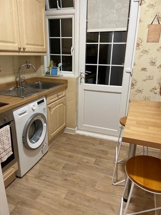 Hendon Park Apartments In London The Hyde 외부 사진