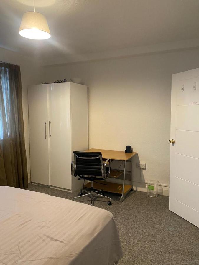 Hendon Park Apartments In London The Hyde 외부 사진